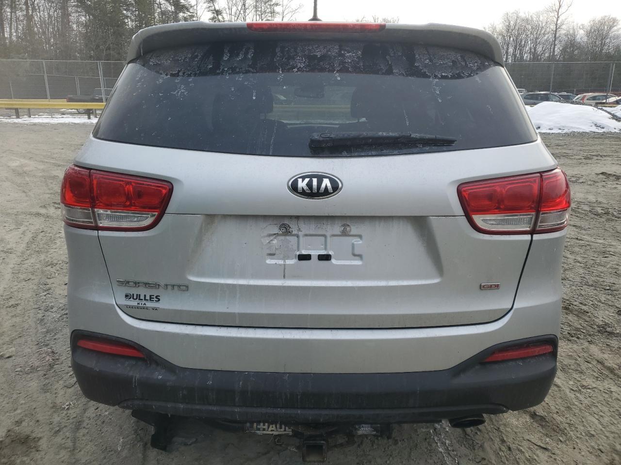 2017 KIA SORENTO LX - Фото 6