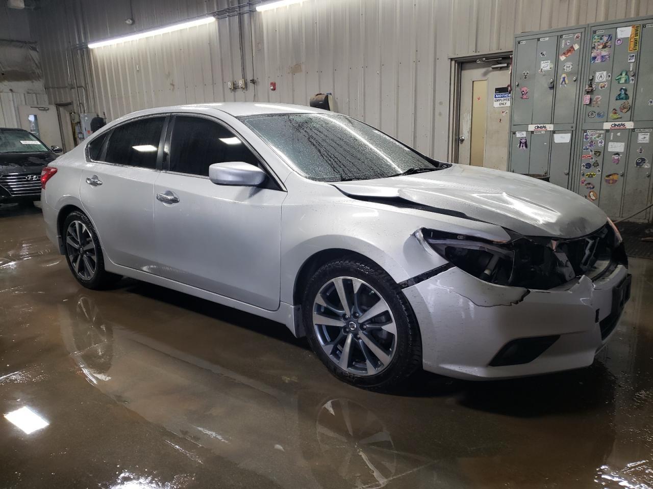 2016 NISSAN ALTIMA 2.5 - Image 4