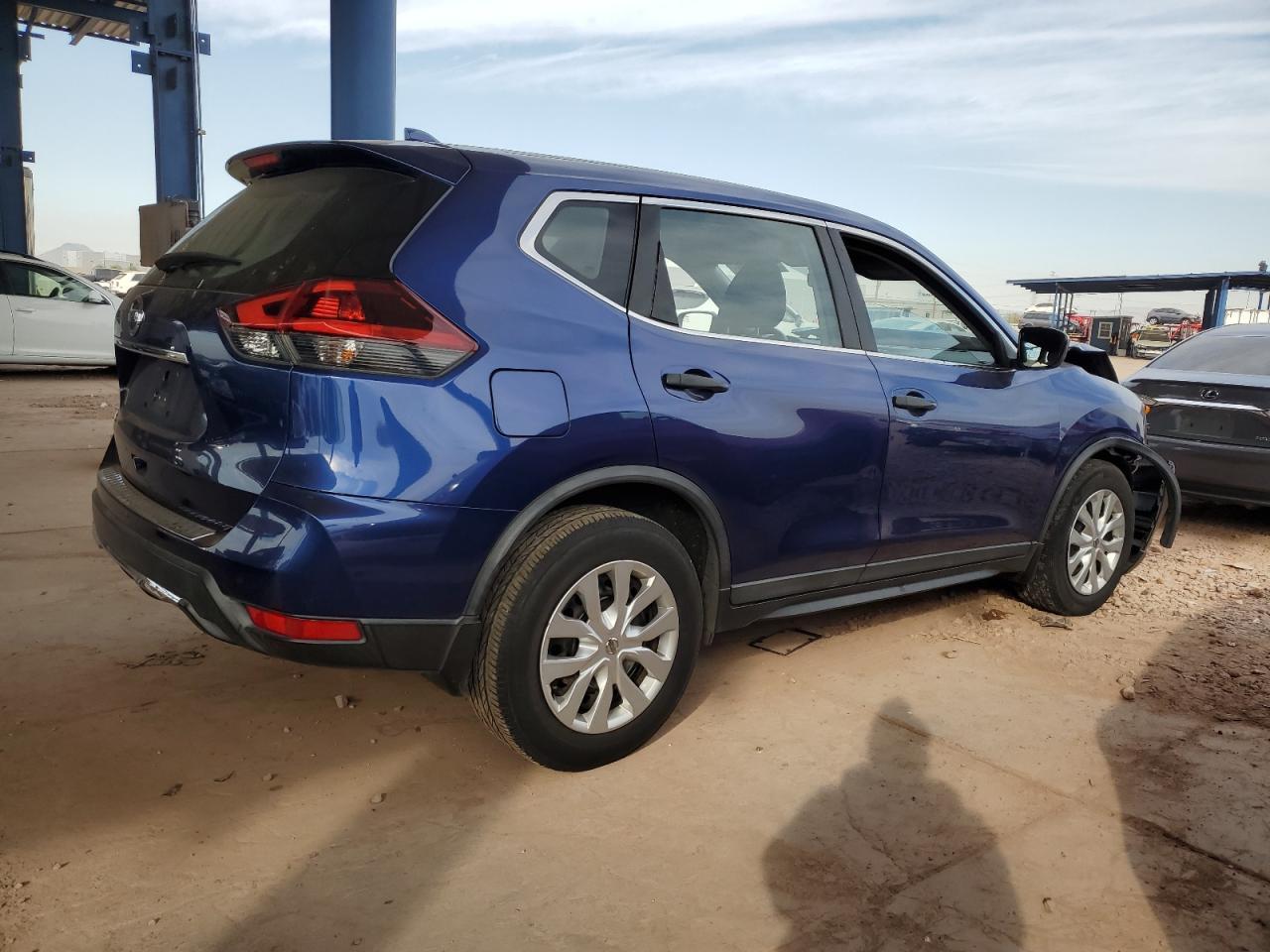 2018 NISSAN ROGUE S - Фото 3