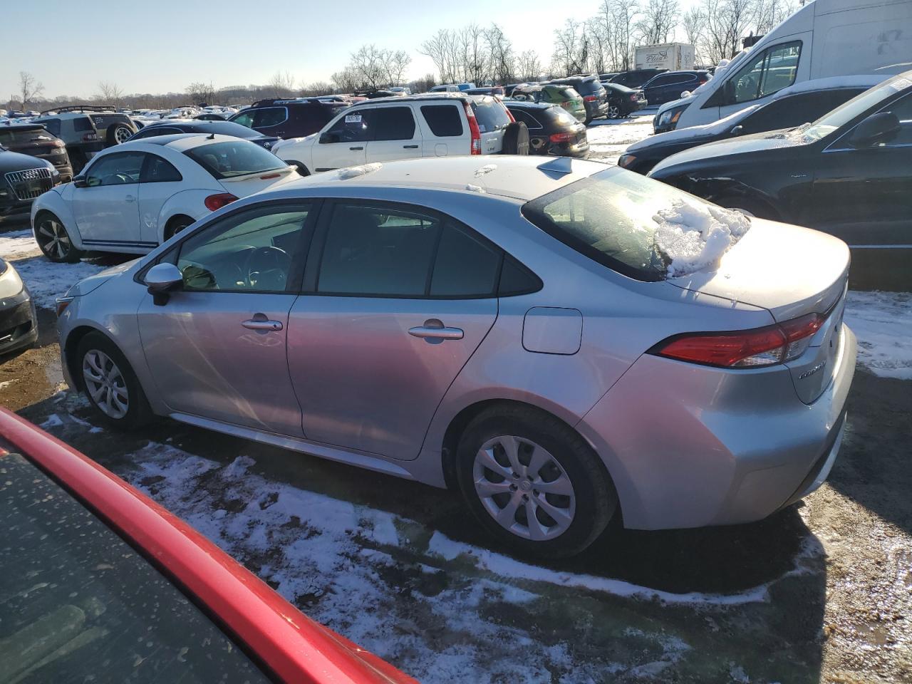 2021 TOYOTA COROLLA LE - Фото 2