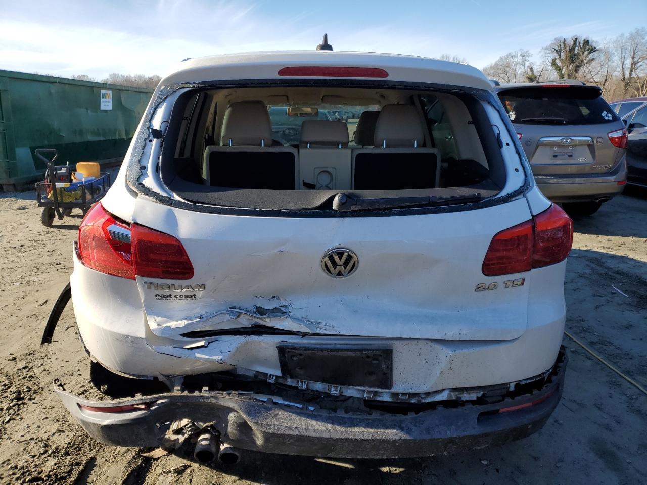2014 VOLKSWAGEN TIGUAN S - Фото 6