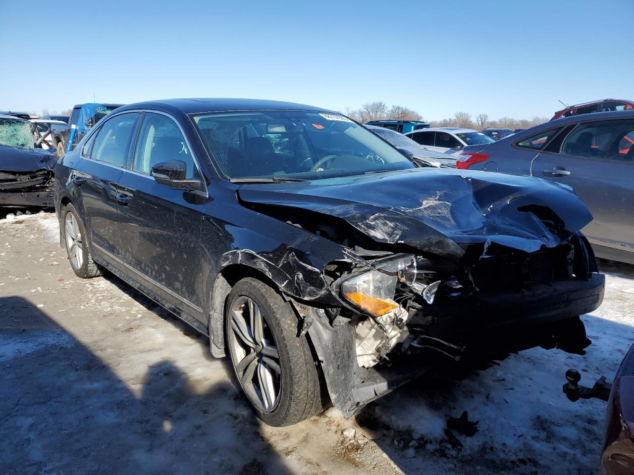 2014 VOLKSWAGEN PASSAT SE - Фото 4