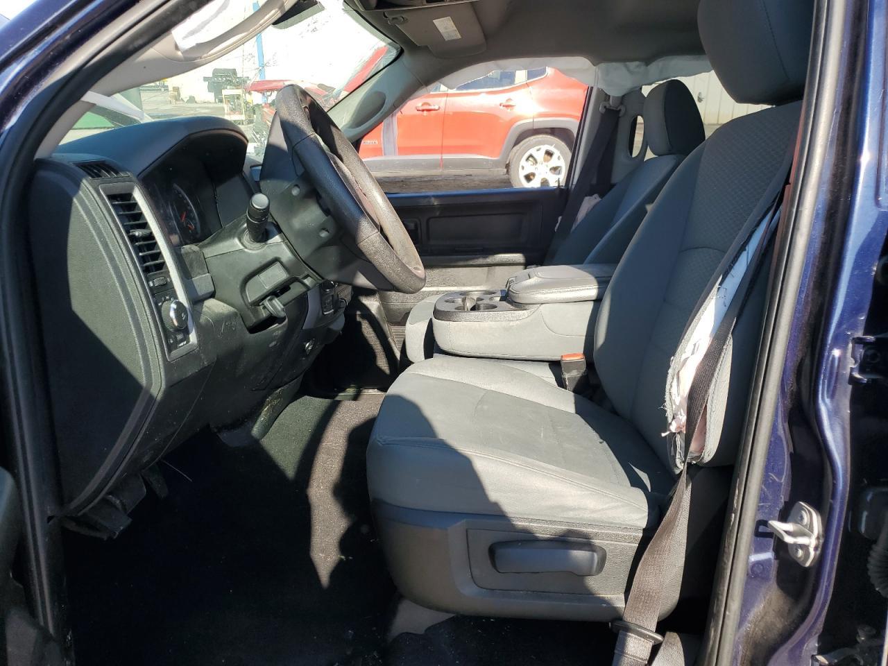 2018 RAM 1500 ST - Image 7