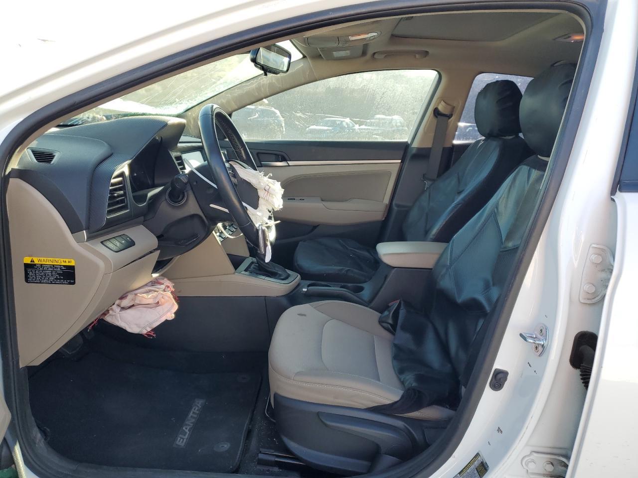 2019 HYUNDAI ELANTRA SE - Фото 7