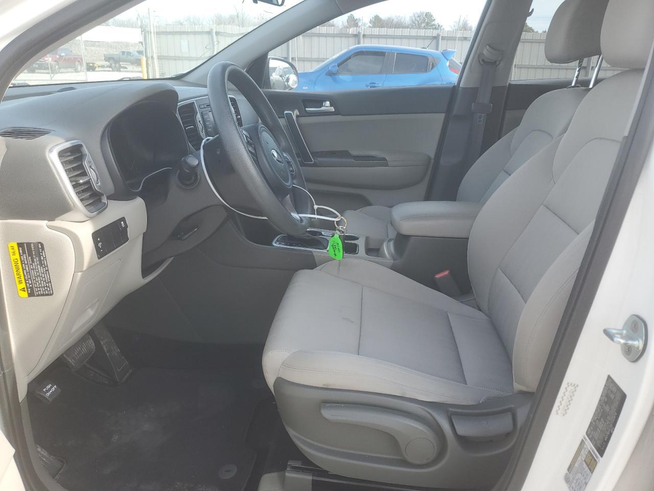 2017 KIA SPORTAGE L - Image 7