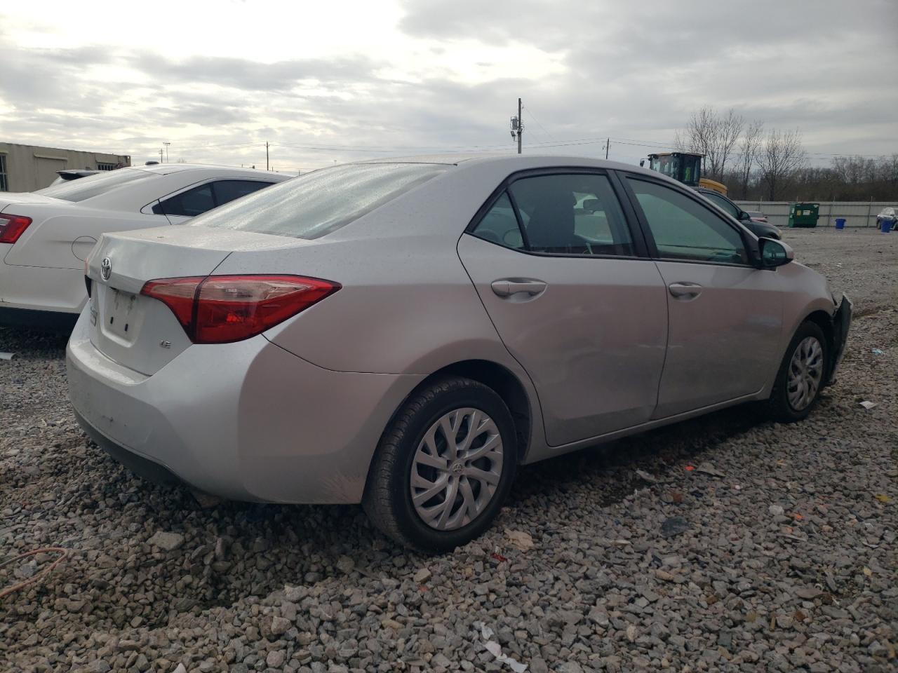 2019 TOYOTA COROLLA L - Image 3