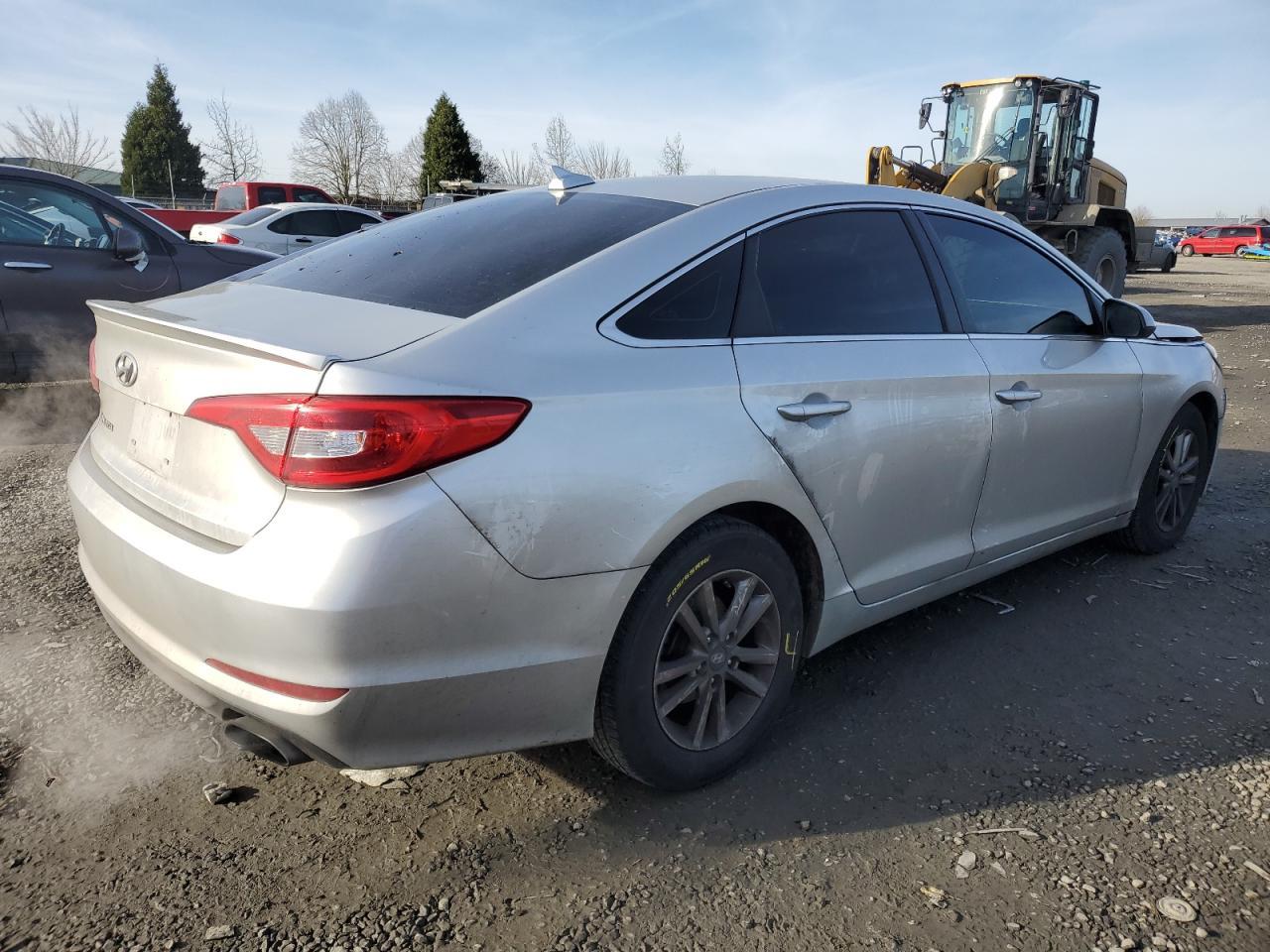 2017 HYUNDAI SONATA SE - Фото 3
