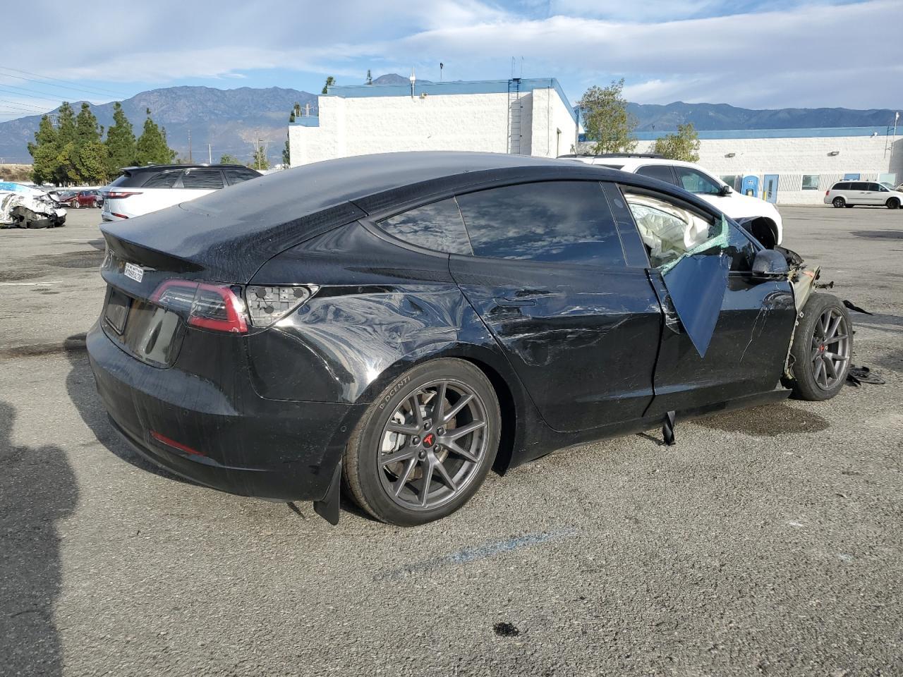 2022 TESLA MODEL 3 - Image 3