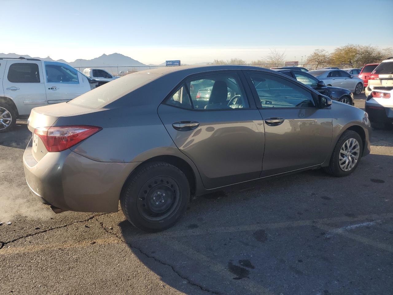 2019 TOYOTA COROLLA L - Image 3