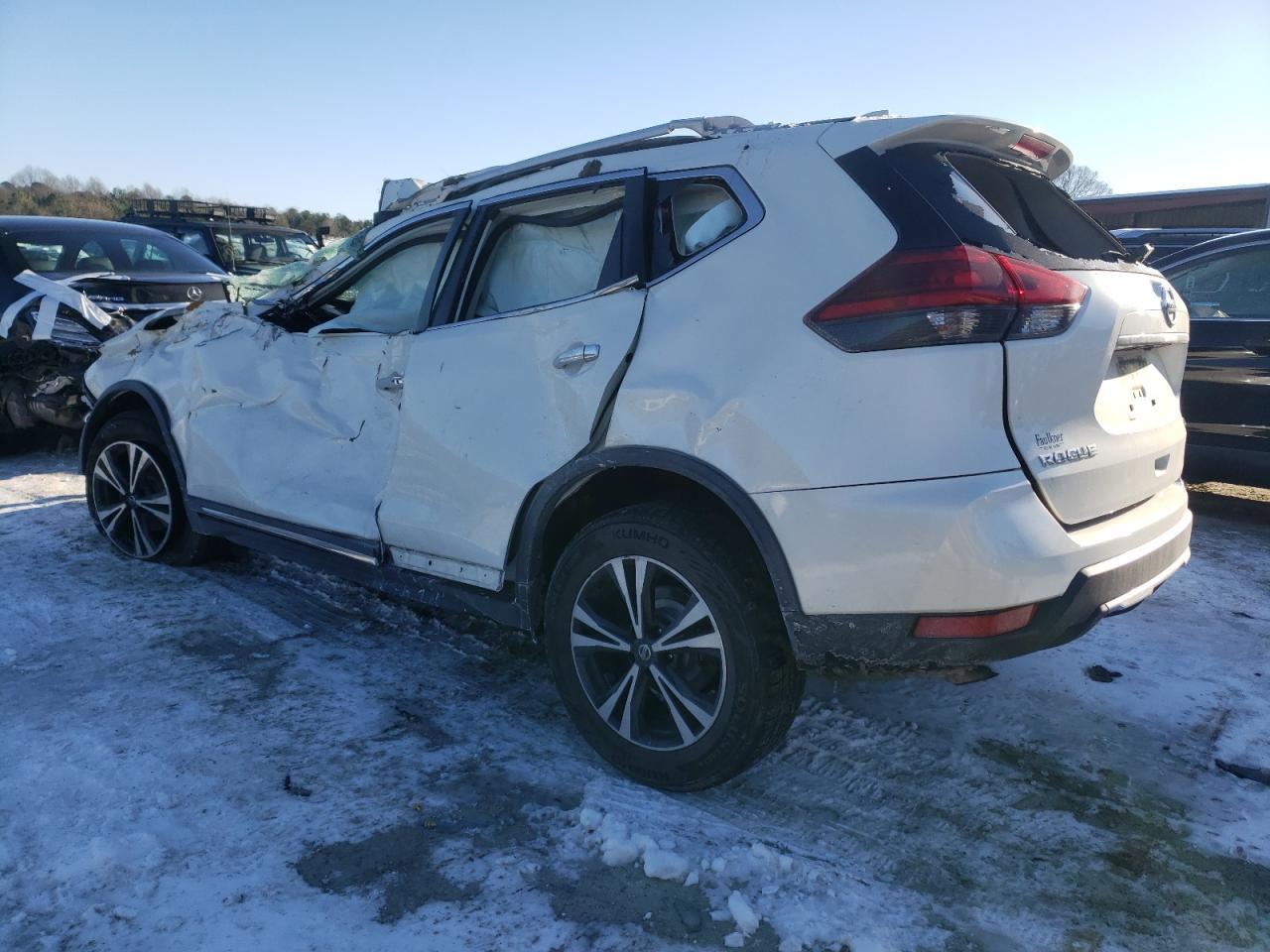 2017 NISSAN ROGUE S - Image 2