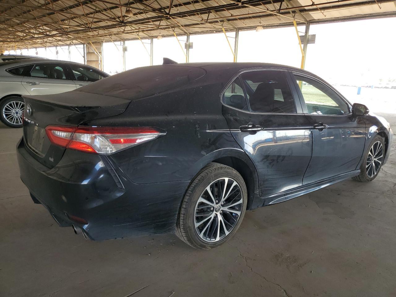 2020 TOYOTA CAMRY SE - Image 3
