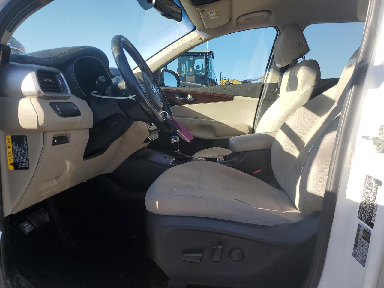 2017 KIA SORENTO LX - Фото 7