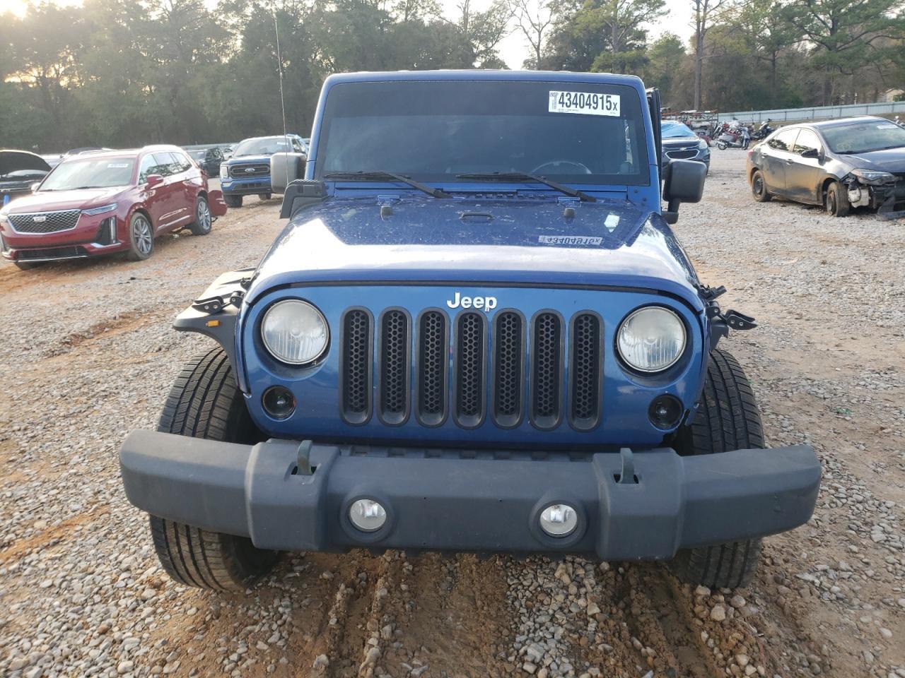 2010 JEEP WRANGLER U - Image 5