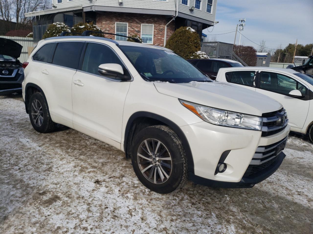 2018 TOYOTA HIGHLANDER - Фото 4