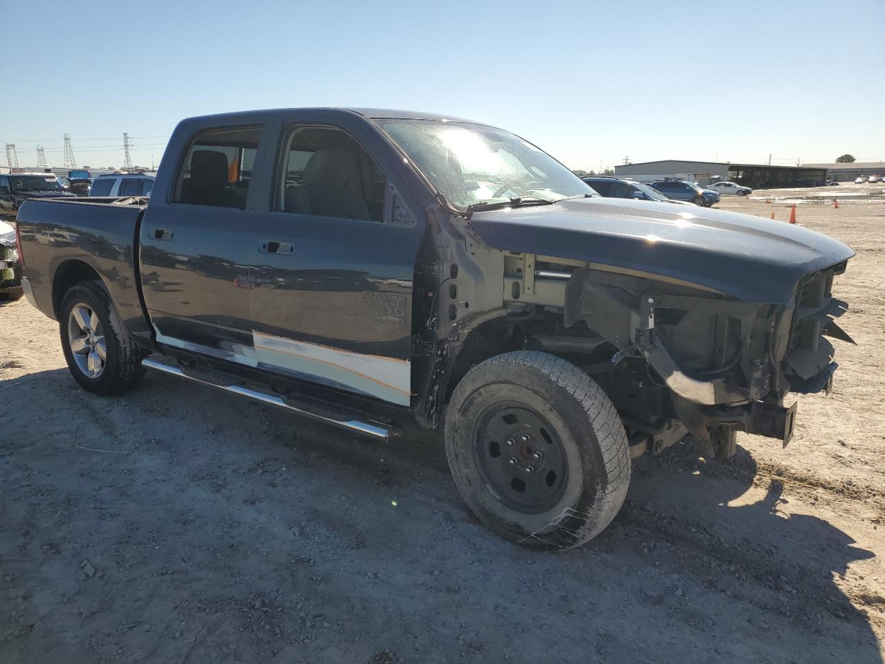2019 RAM 1500 CLASS - Фото 4