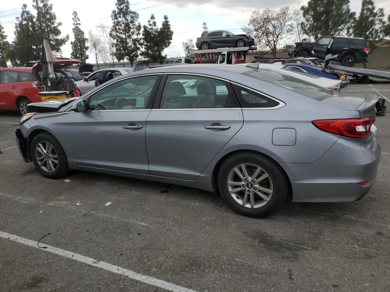 2017 HYUNDAI SONATA SE - Фото 2