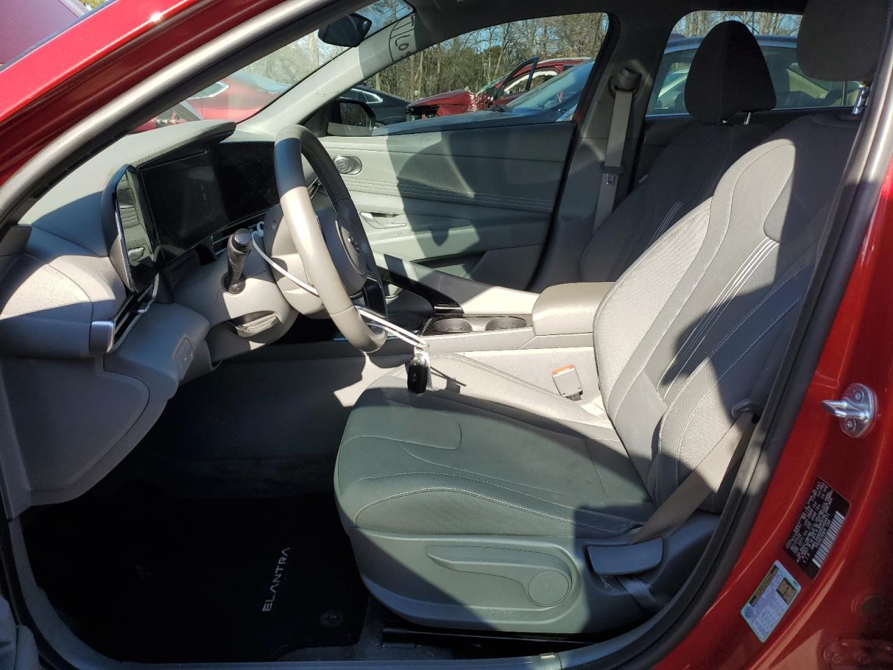 2023 HYUNDAI ELANTRA SE - Image 7