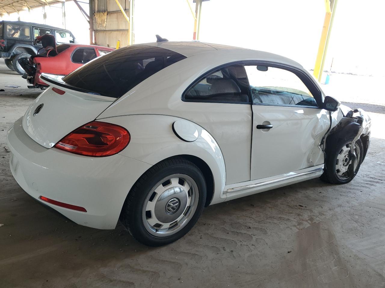 2015 VOLKSWAGEN BEETLE 1.8 - Фото 3
