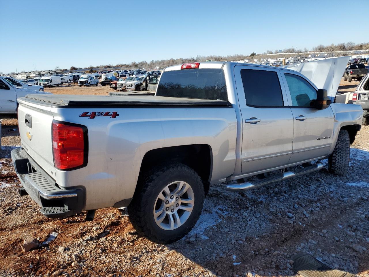 2018 CHEVROLET SILVERADO - Фото 3