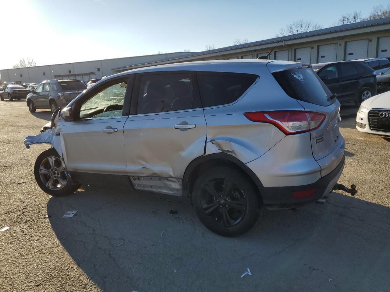 2015 FORD ESCAPE SE - Image 2
