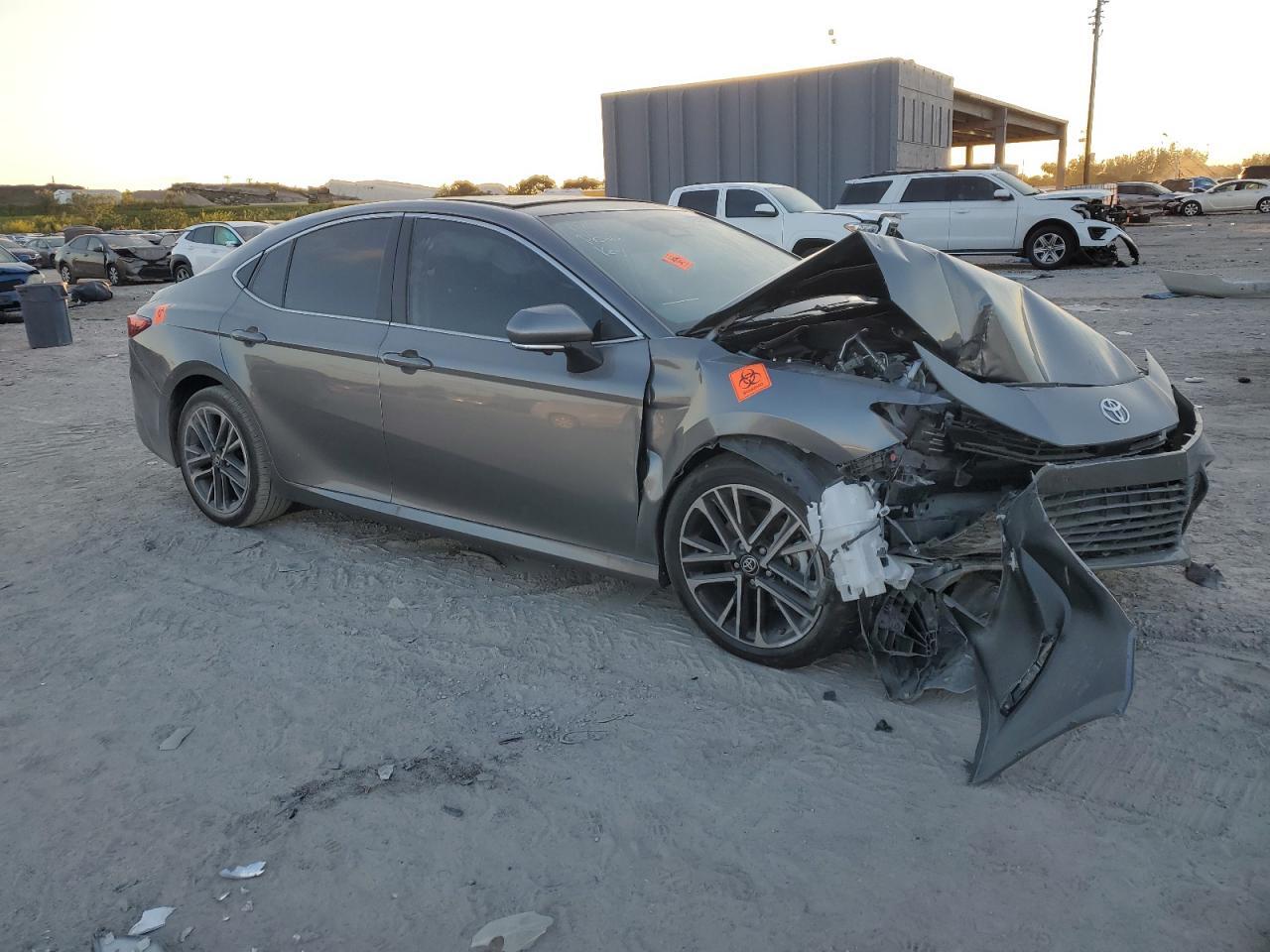 2025 TOYOTA CAMRY XSE - Фото 4