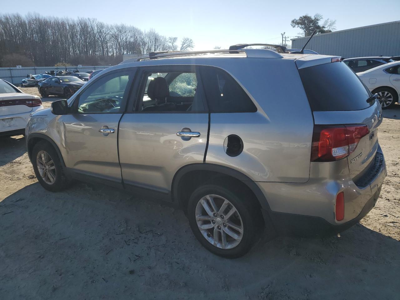 2015 KIA SORENTO LX - Image 2