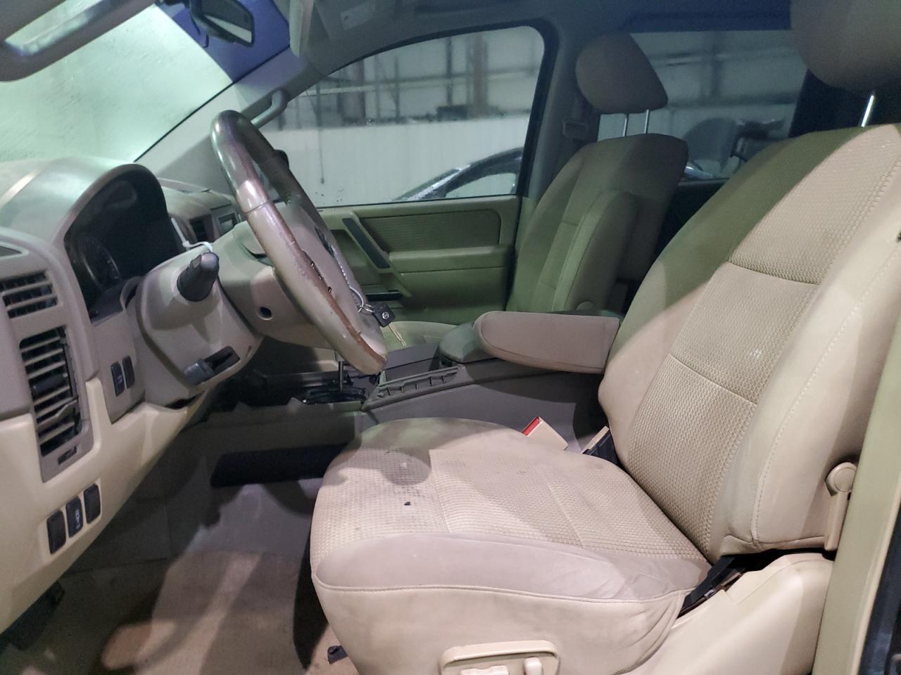 2012 NISSAN TITAN S - Фото 7
