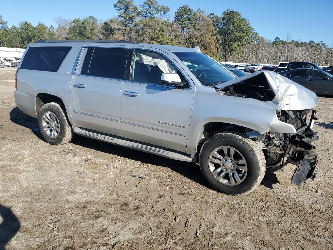 2015 CHEVROLET SUBURBAN C - Image 4