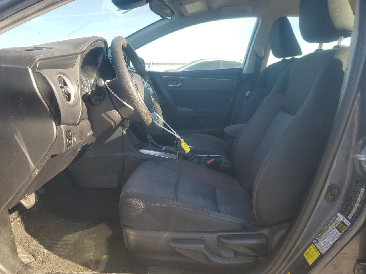 2018 TOYOTA COROLLA L - Фото 7