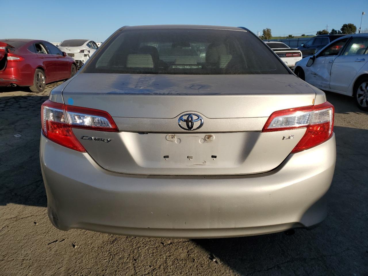 2014 TOYOTA CAMRY L - Image 6