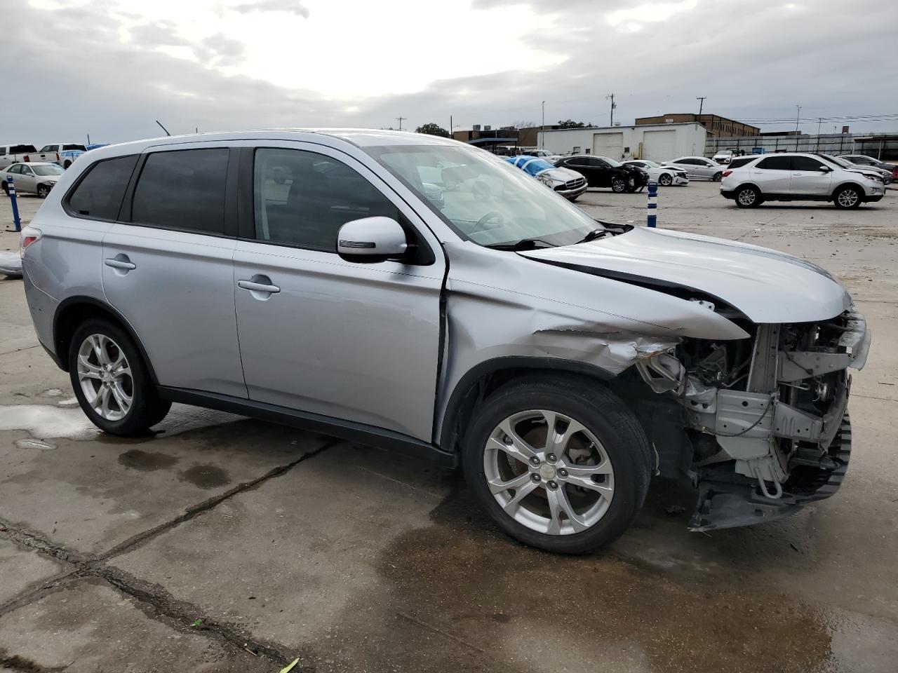 2015 MITSUBISHI OUTLANDER - Фото 4