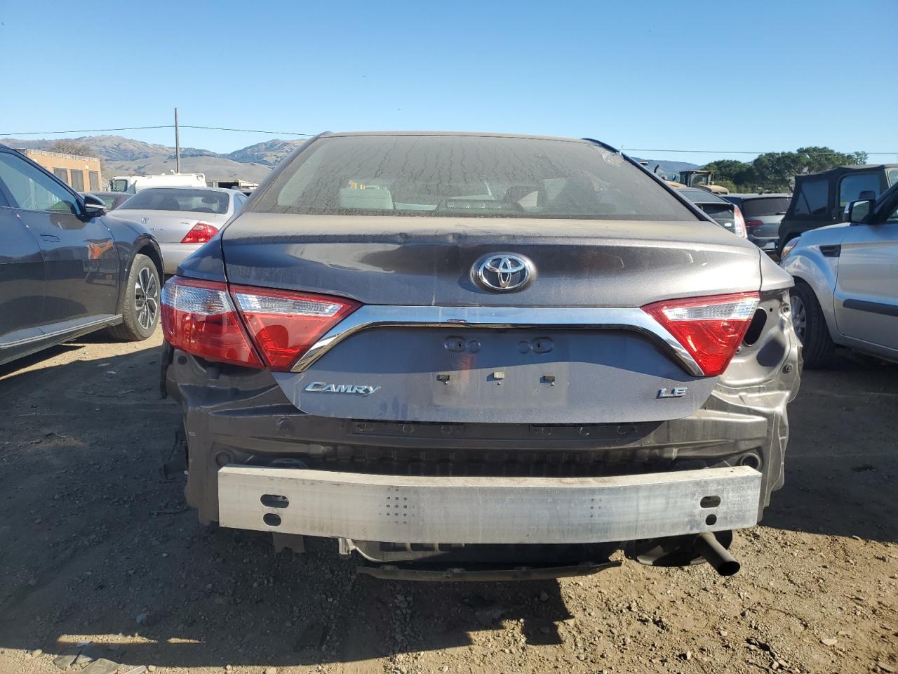 2016 TOYOTA CAMRY LE - Фото 6