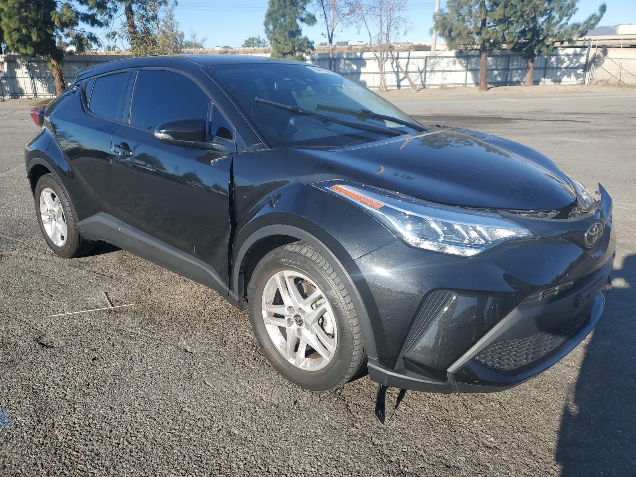 2021 TOYOTA C-HR XLE - Фото 4