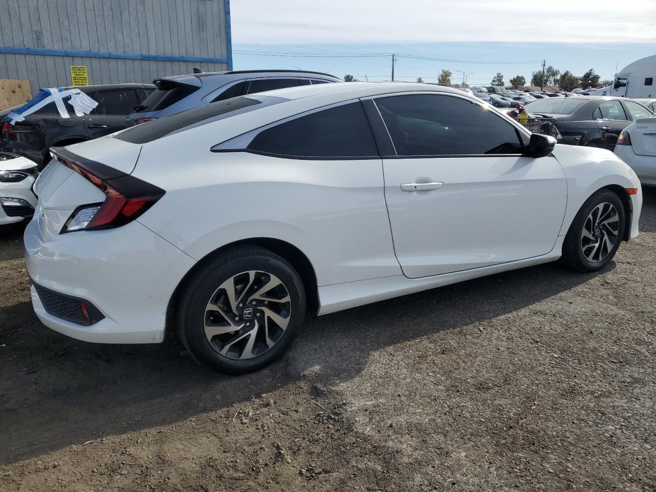 2017 HONDA CIVIC LX - Фото 3
