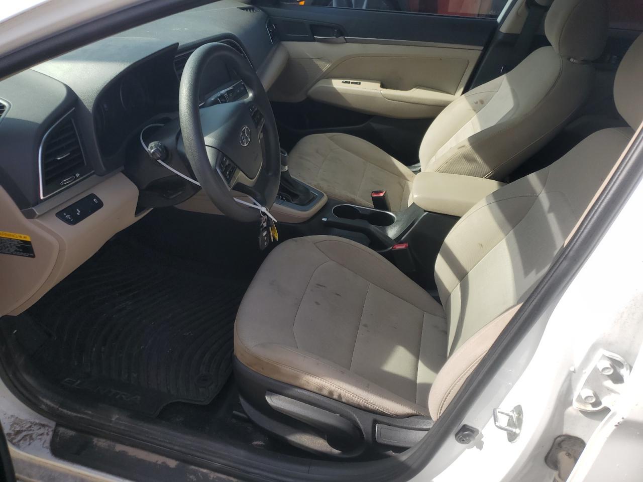 2018 HYUNDAI ELANTRA SE - Фото 7