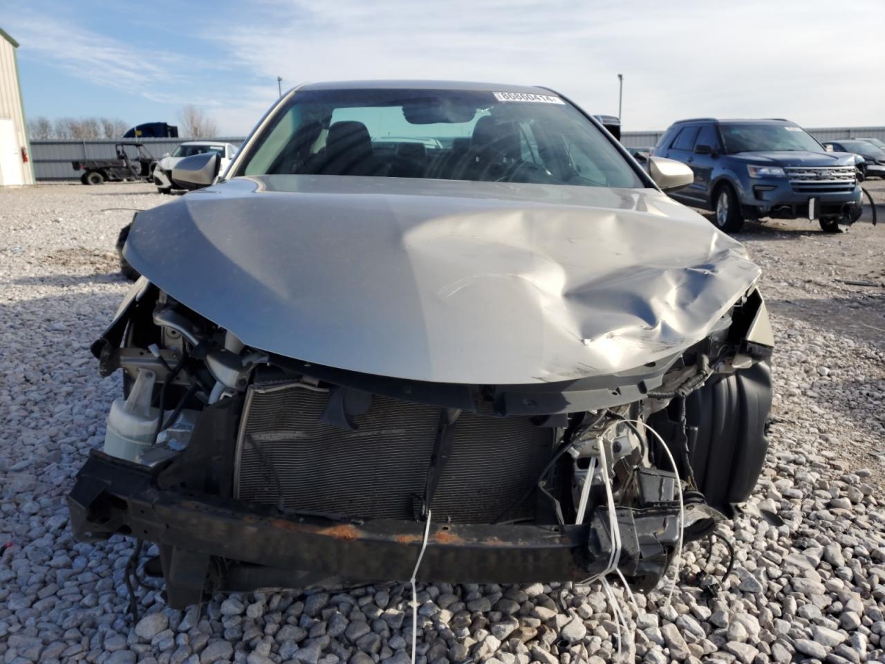 2016 TOYOTA CAMRY LE - Фото 5