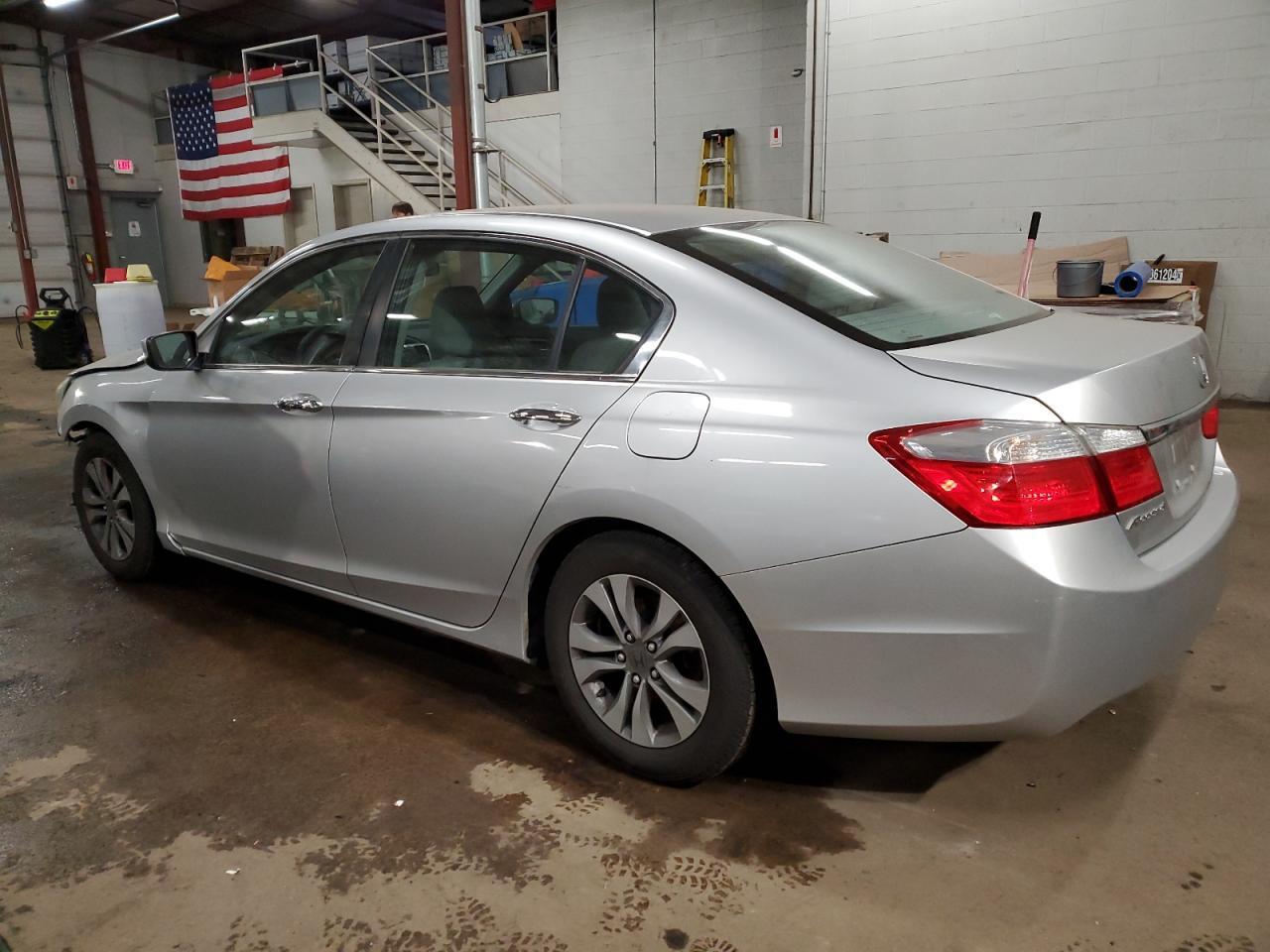 2014 HONDA ACCORD LX - Фото 2