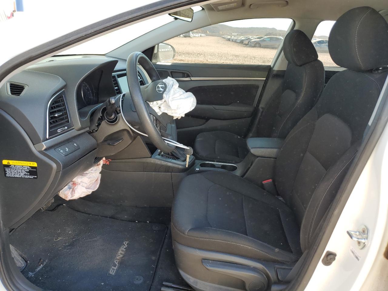 2018 HYUNDAI ELANTRA SE - Фото 7