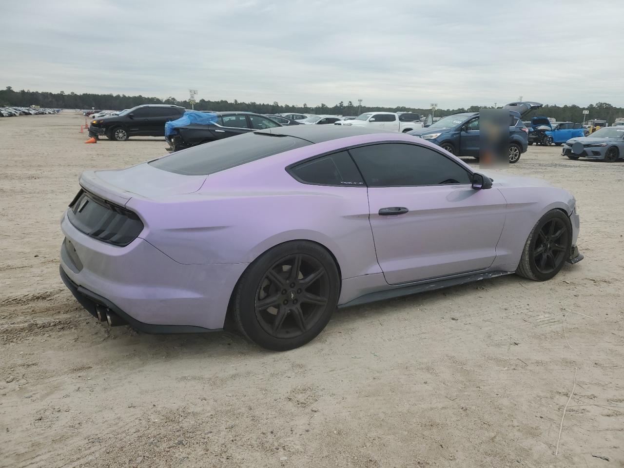 2018 FORD MUSTANG - Фото 3