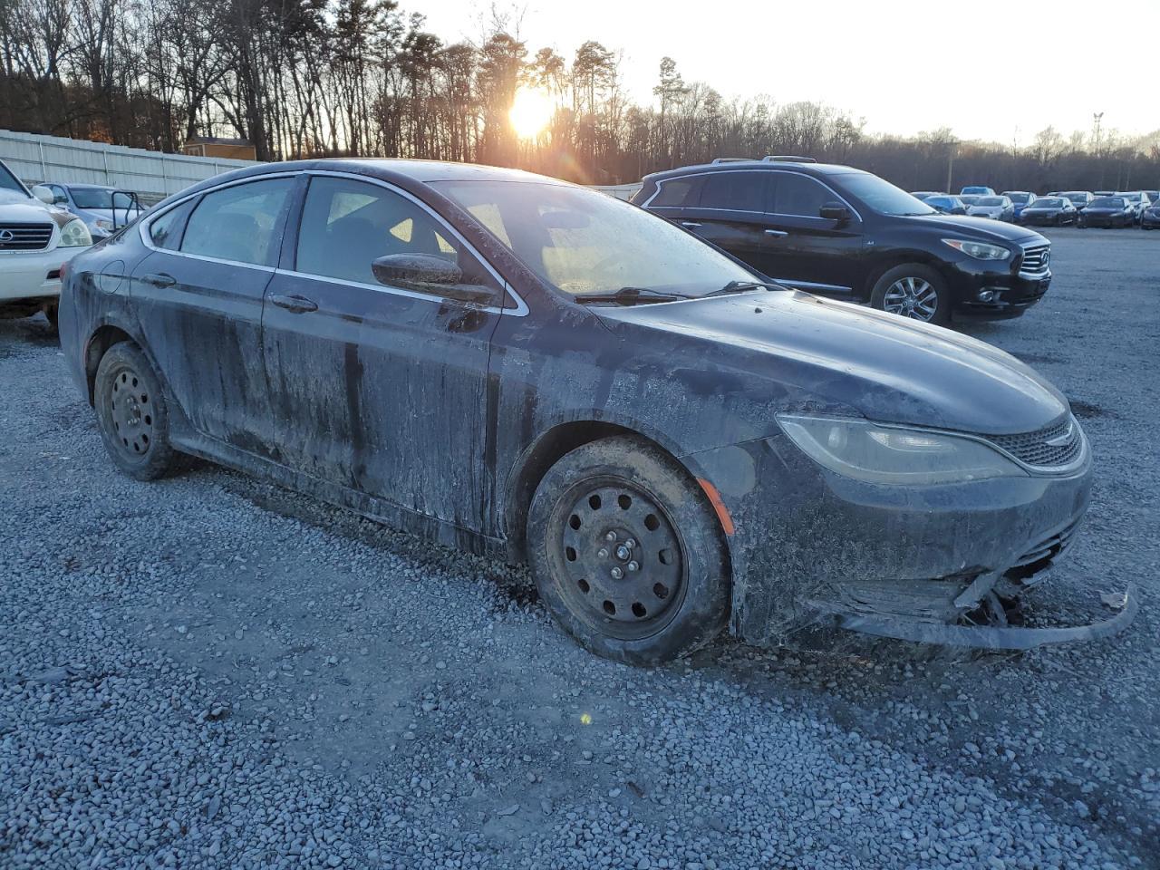 2015 CHRYSLER 200 LX - Фото 4
