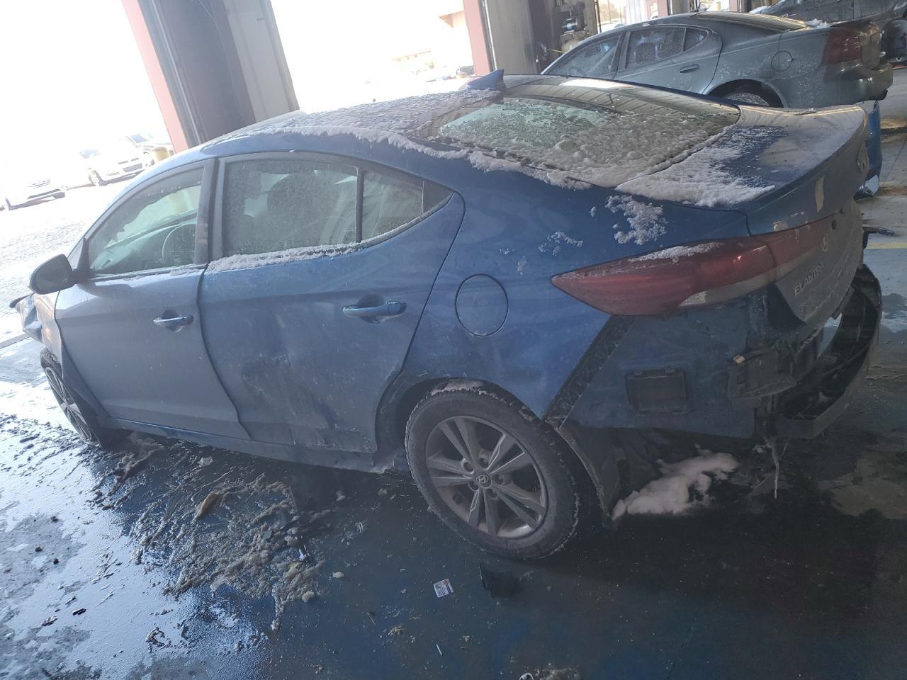 2018 HYUNDAI ELANTRA SE - Image 2
