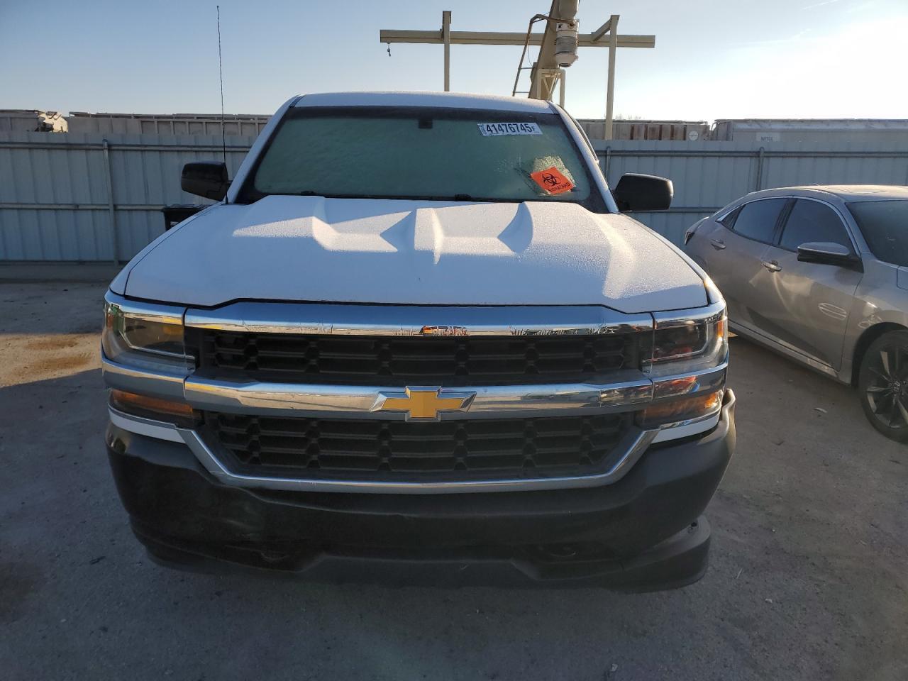 2018 CHEVROLET SILVERADO - Фото 5