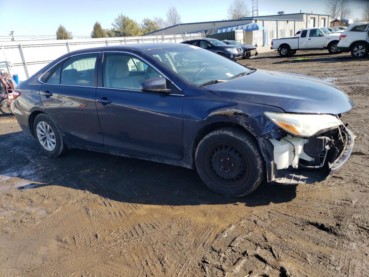 2015 TOYOTA CAMRY LE - Фото 4