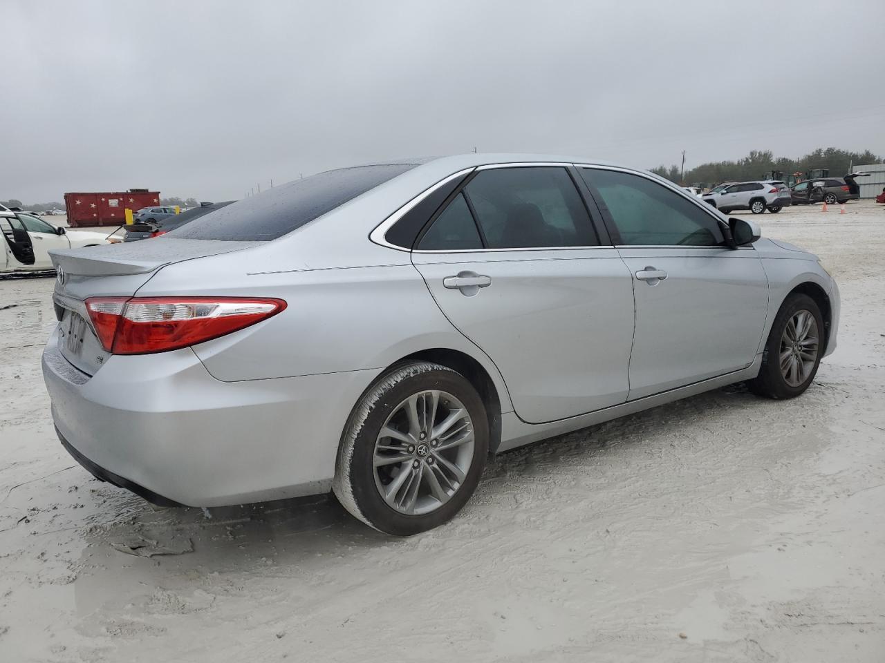 2017 TOYOTA CAMRY LE - Image 3