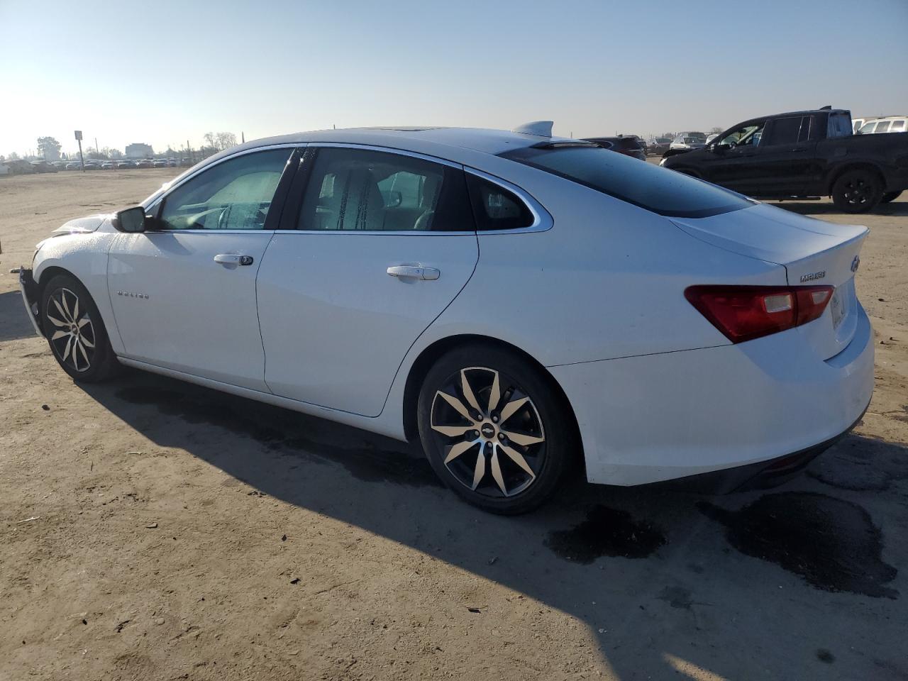 2017 CHEVROLET MALIBU LT - Image 2
