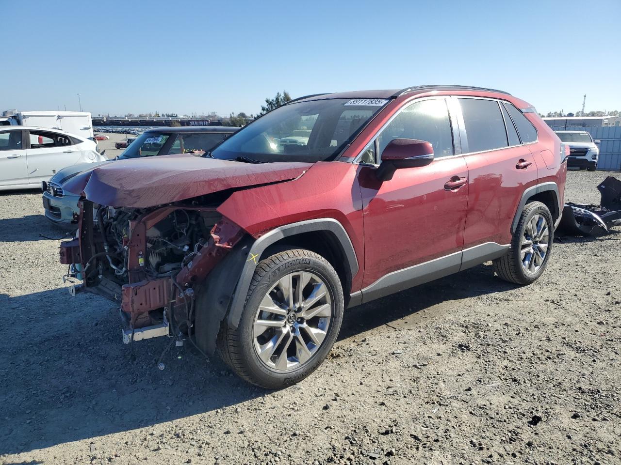 2019 TOYOTA RAV4 XLE P