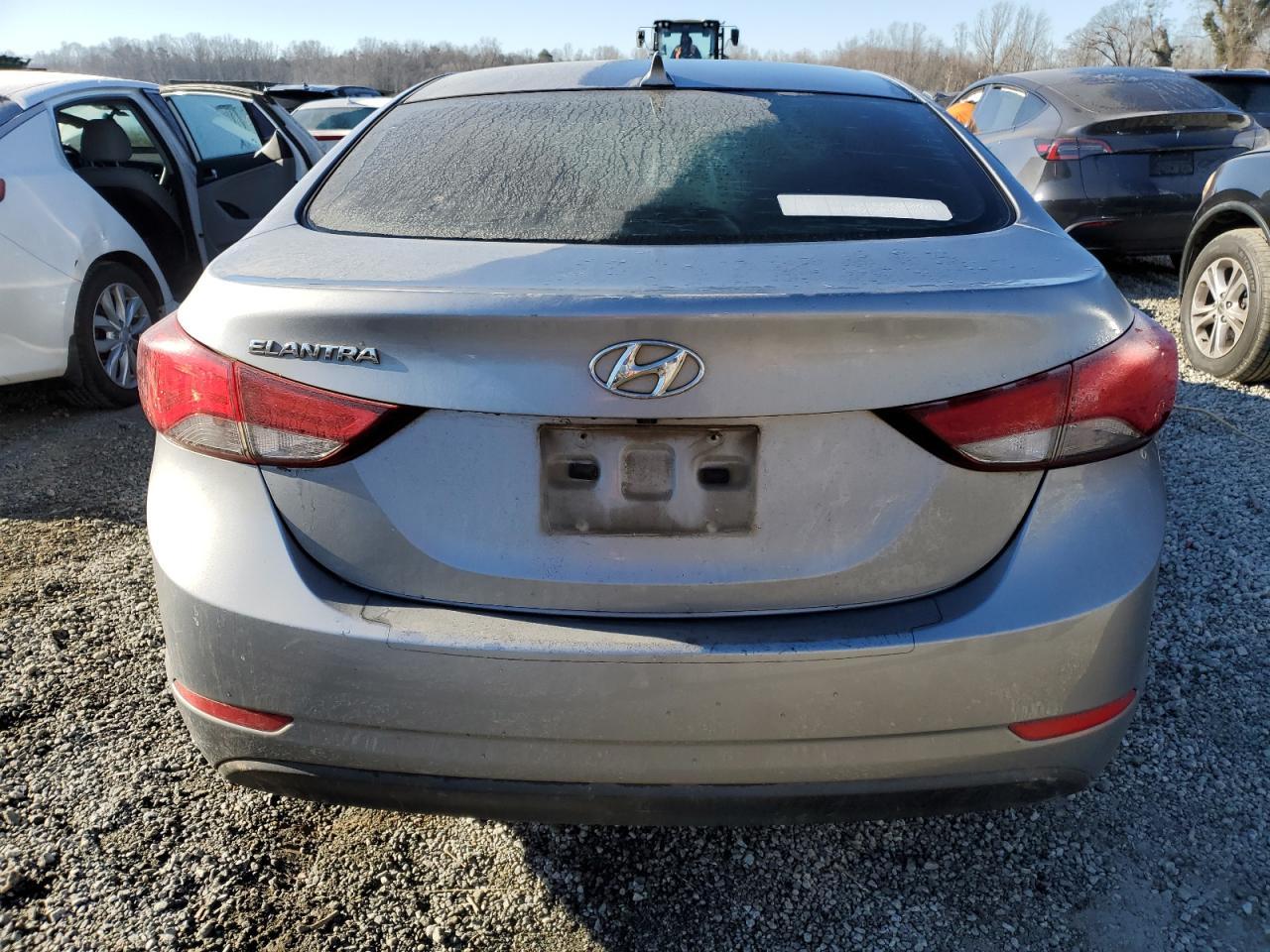 2015 HYUNDAI ELANTRA SE - Image 6