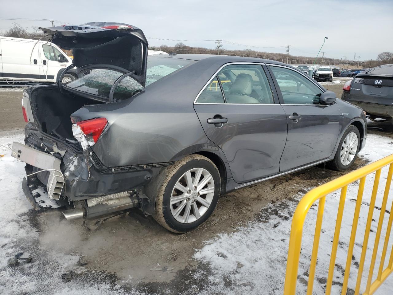 2012 TOYOTA CAMRY HYBR - Фото 3