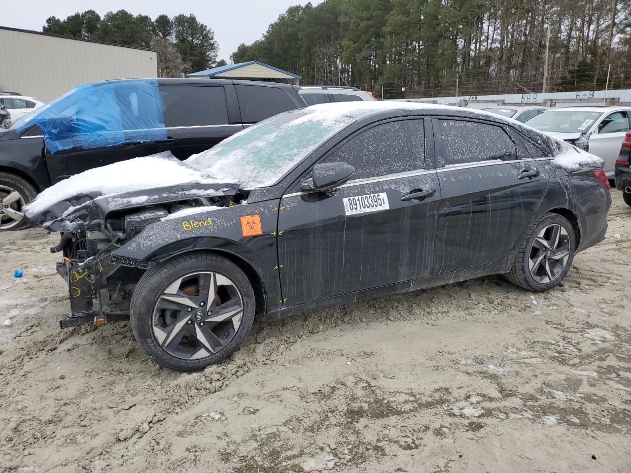 2022 HYUNDAI ELANTRA SE