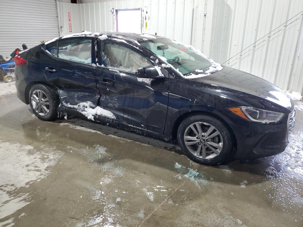 2017 HYUNDAI ELANTRA SE - Image 4